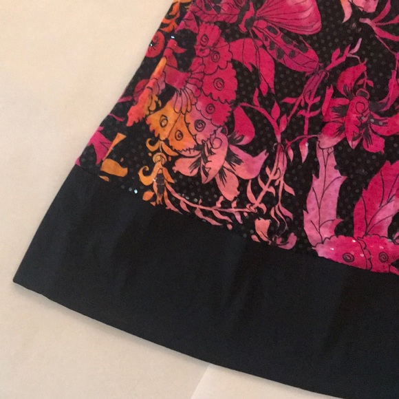 Mini dress - Picture 2 of 3